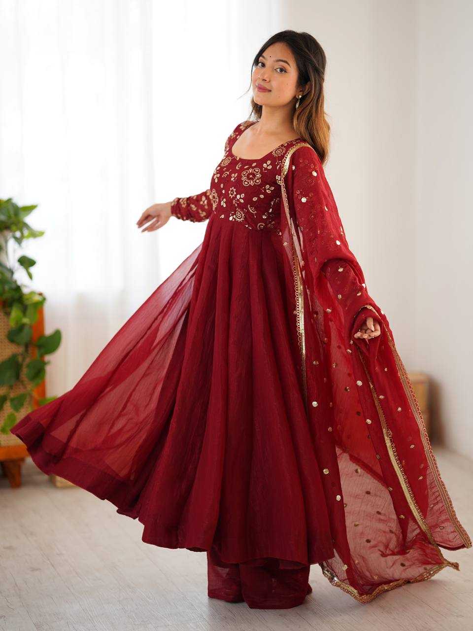 Ynf Crunchi KESH499 5290 Gowns Wholesale Party Wear Gowns Designer Gowns Manufacturer