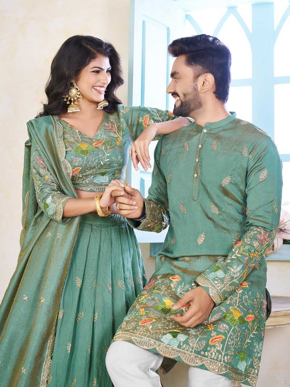 Ynf Crunchi RIN131 05 Couple Wear Wholesale Couple Matching Ethnic Outfits Manufacturer