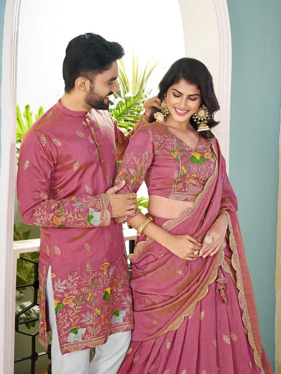 Ynf Crunchi RIN131 05 Couple Wear Wholesale Couple Matching Ethnic Outfits Manufacturer