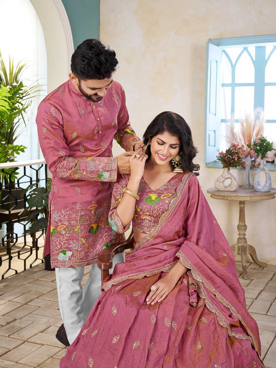Ynf Crunchi RIN131 05 Couple Wear Wholesale Couple Matching Ethnic Outfits Manufacturer