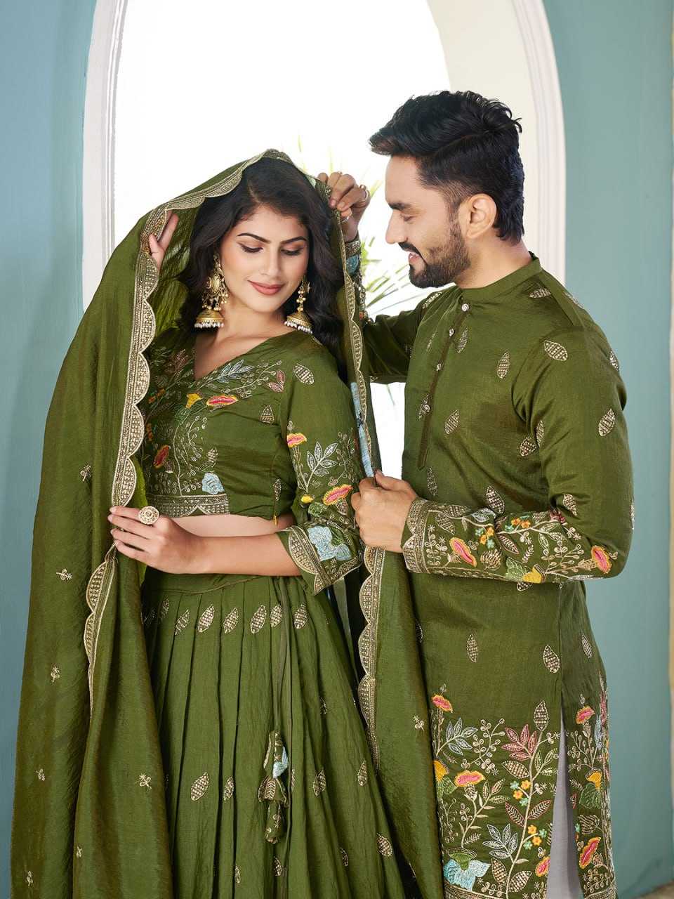 Ynf Crunchi RIN131 05 Couple Wear Wholesale Couple Matching Ethnic Outfits Manufacturer