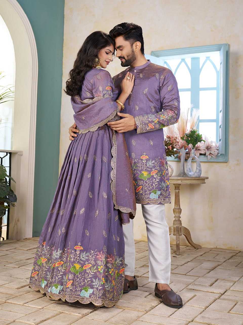 Ynf Crunchi RIN131 05 Couple Wear Wholesale Couple Matching Ethnic Outfits Manufacturer