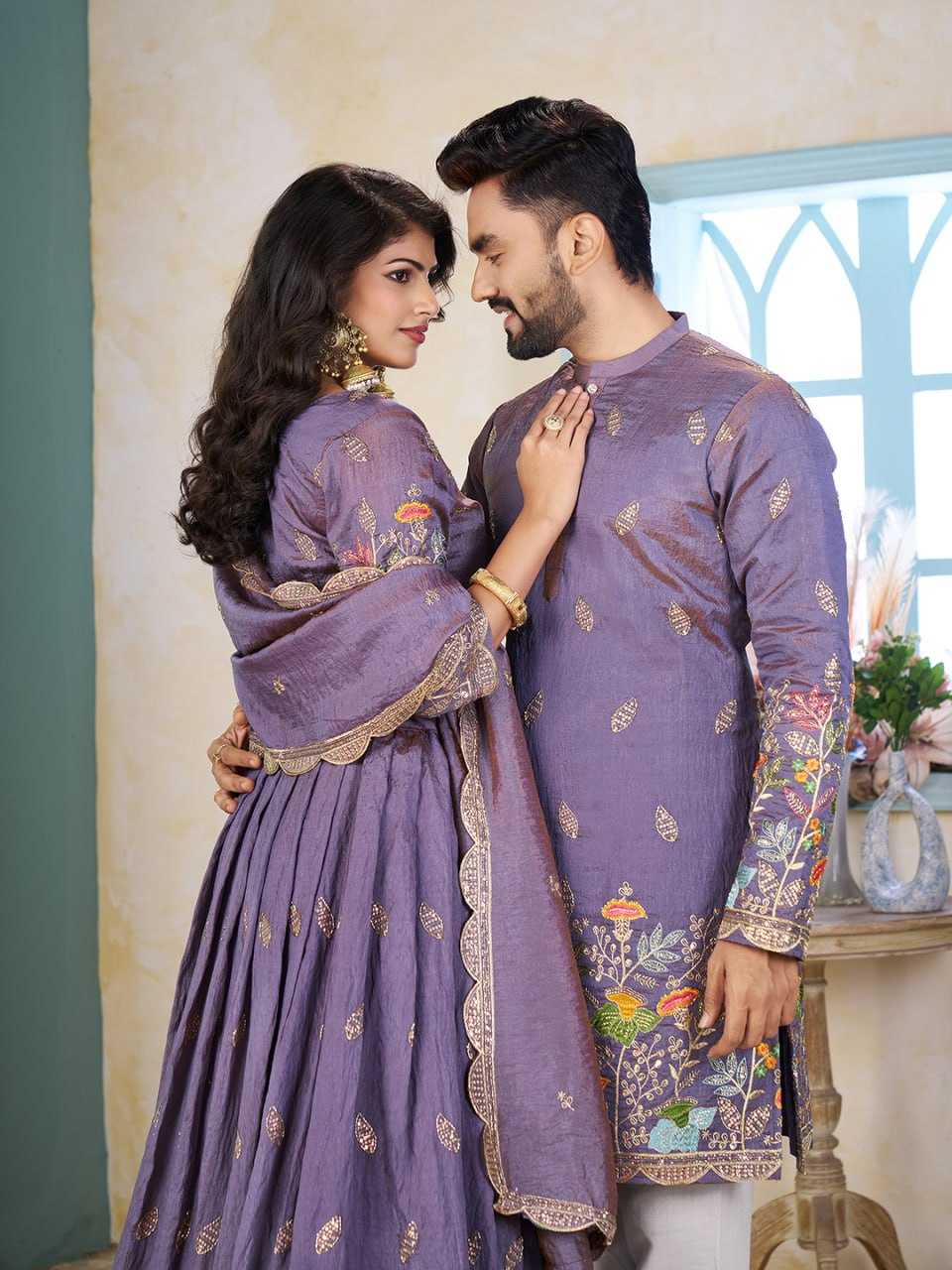 Ynf Crunchi RIN131 05 Couple Wear Wholesale Couple Matching Ethnic Outfits Manufacturer
