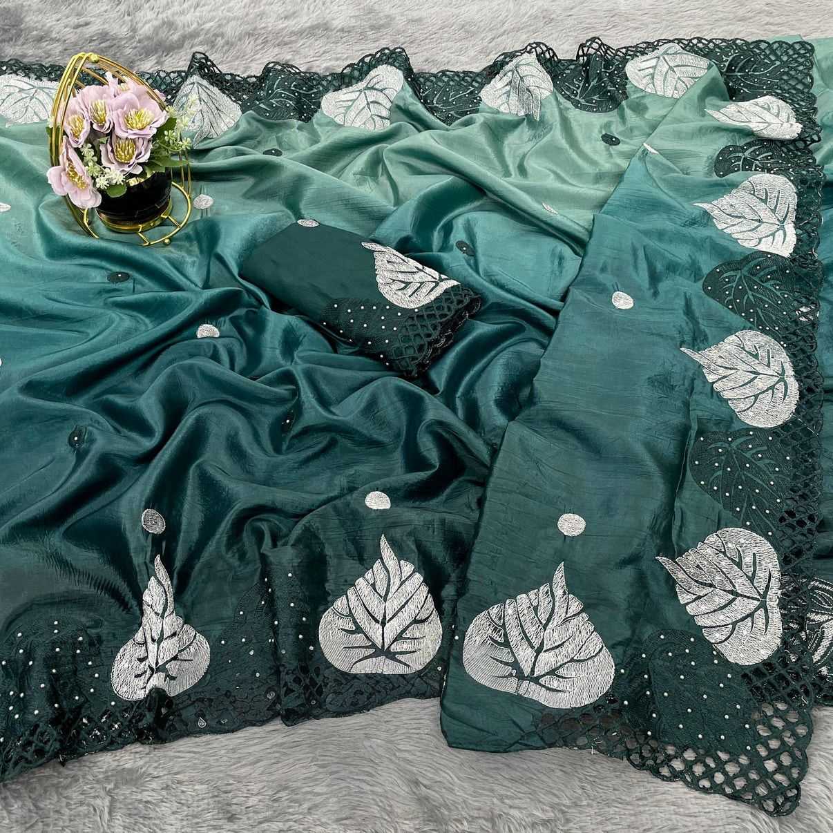 Ynf Crush Silk RIN164 flaunt Silk Sarees Wholesale Designer Silk Sarees Silk Sarees For Weddings Embroidered Silk Sarees Manufacturer