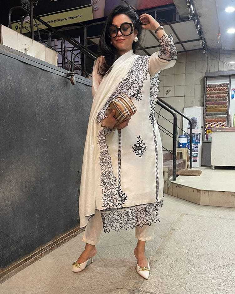 Ynf Fancy RIN222 BS-74 Suits & Dresses Wholesale Embroidery Suits Party wear suits Designer Suits Manufacturer