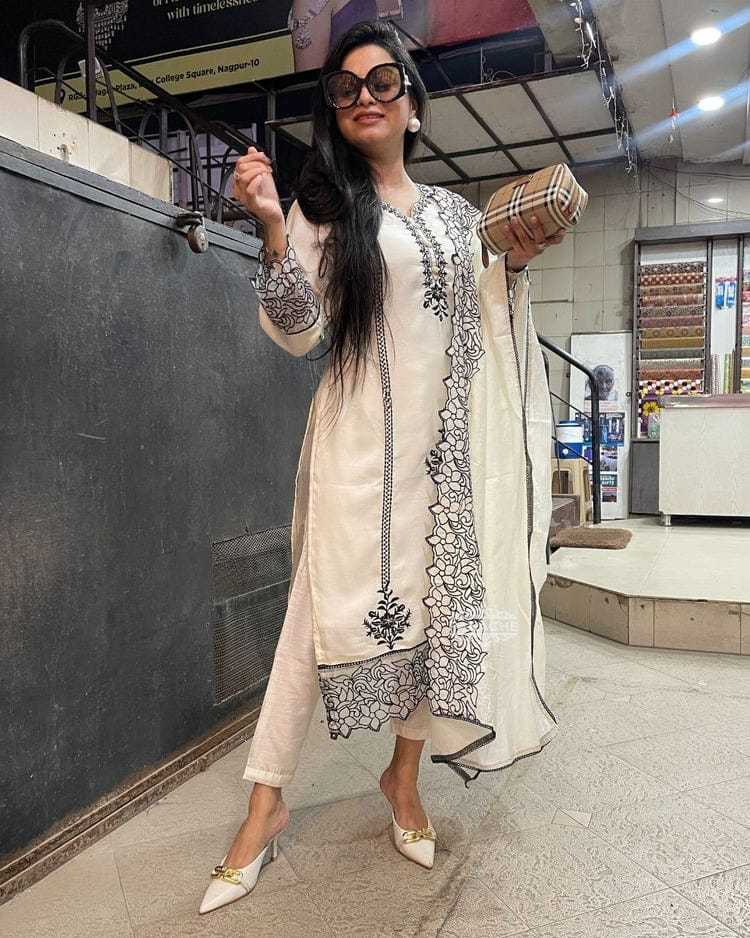Ynf Fancy RIN222 BS-74 Suits & Dresses Wholesale Embroidery Suits Party wear suits Designer Suits Manufacturer