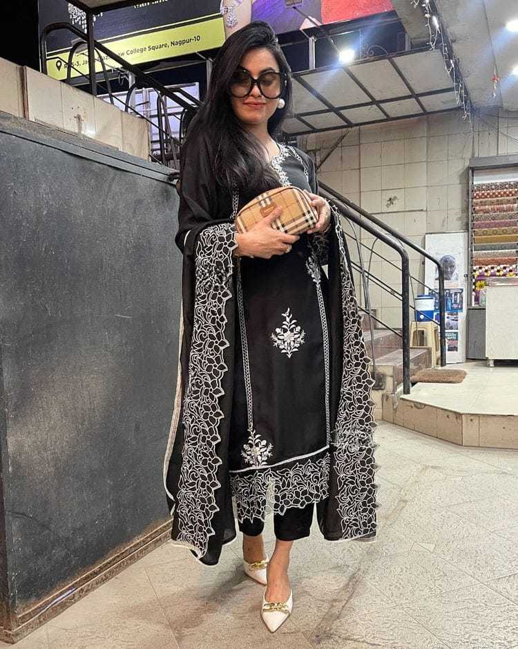 Ynf Fancy RIN222 BS-74 Suits & Dresses Wholesale Embroidery Suits Party wear suits Designer Suits Manufacturer
