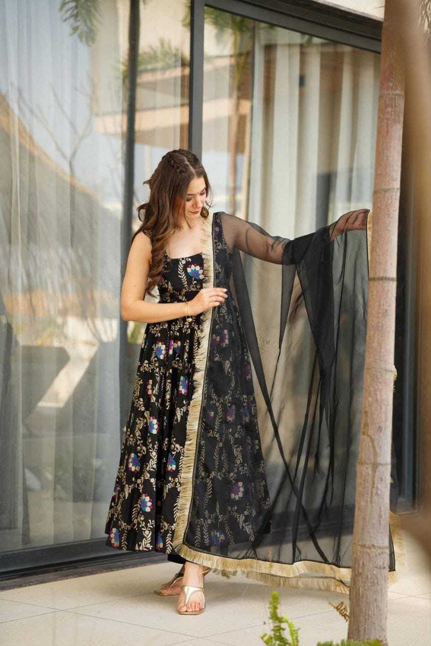Ynf Faux Georgette RIN157 162 Gowns Plus Size Collections Wholesale Party Gowns Georgette Gown Black Gown Manufacturer