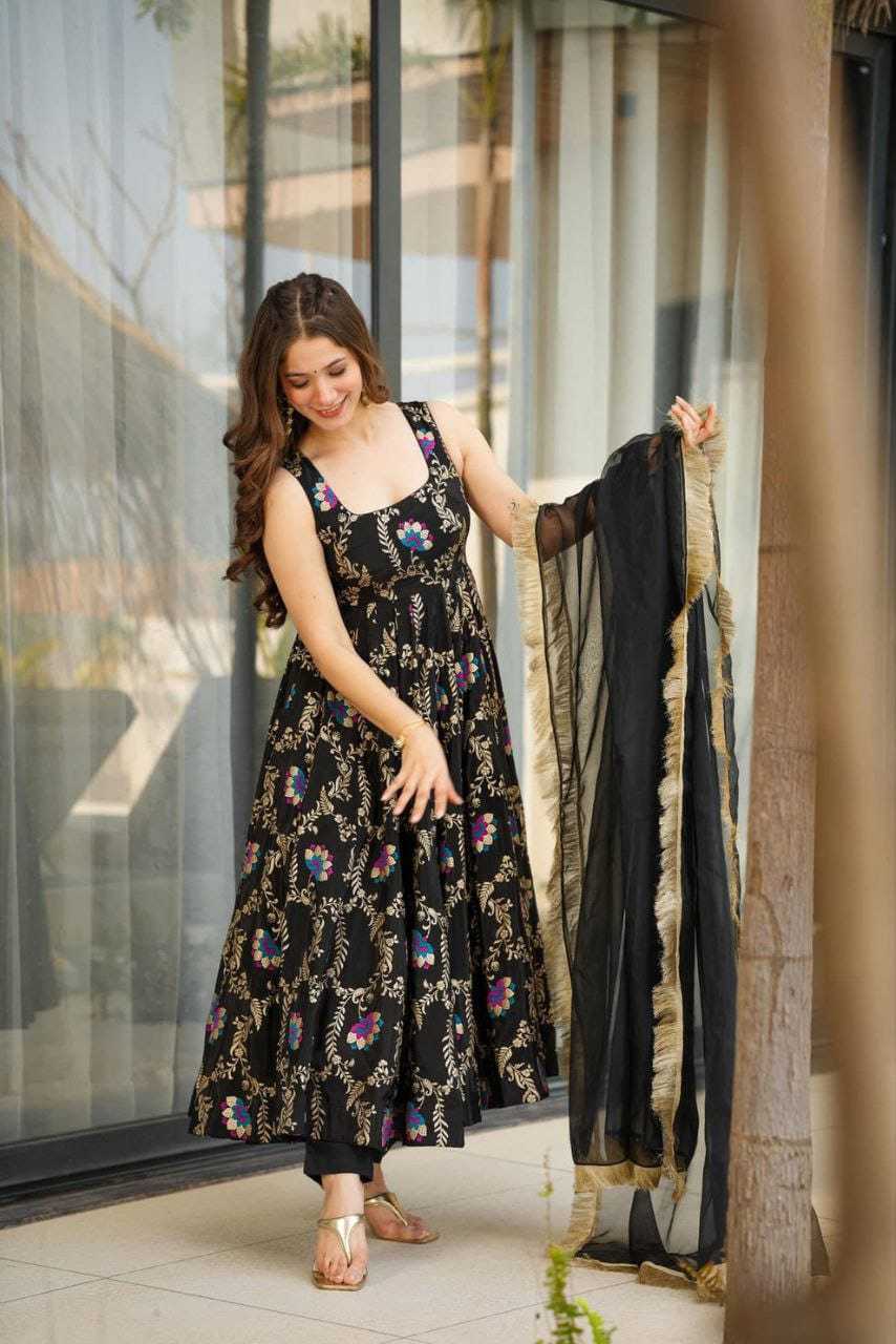 Ynf Faux Georgette RIN157 162 Gowns Plus Size Collections Wholesale Party Gowns Georgette Gown Black Gown Manufacturer