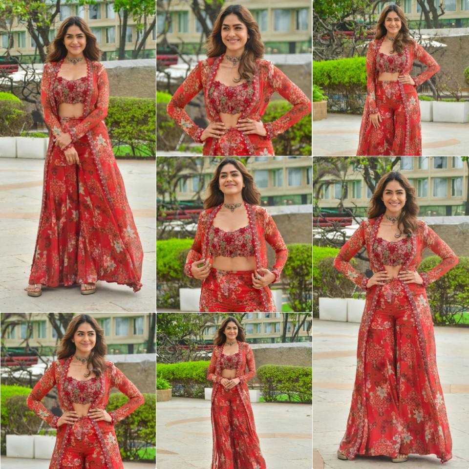 Ynf Faux Georgette RIN227 1126 Suits & Dresses Bollywood Collections Wholesale Ladies Suits Sharara Salwar Suits Indo Western Dresses Embroidery Suits MRUNAL THAKUR Manufacturer