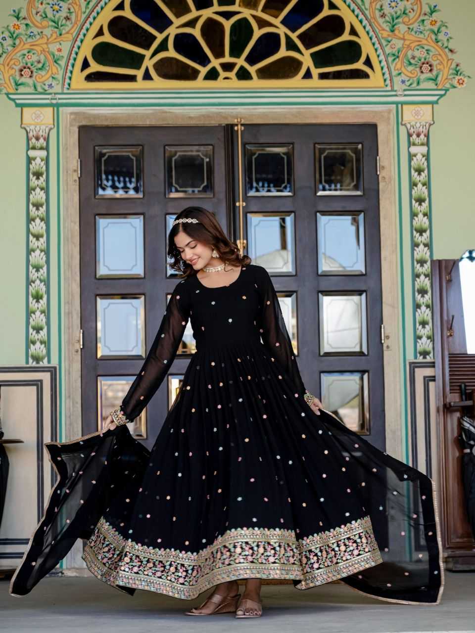 Ynf Georgette KESH507 1020 Gowns Wholesale Embroidery Gowns Georgette Gown Black Gown Manufacturer