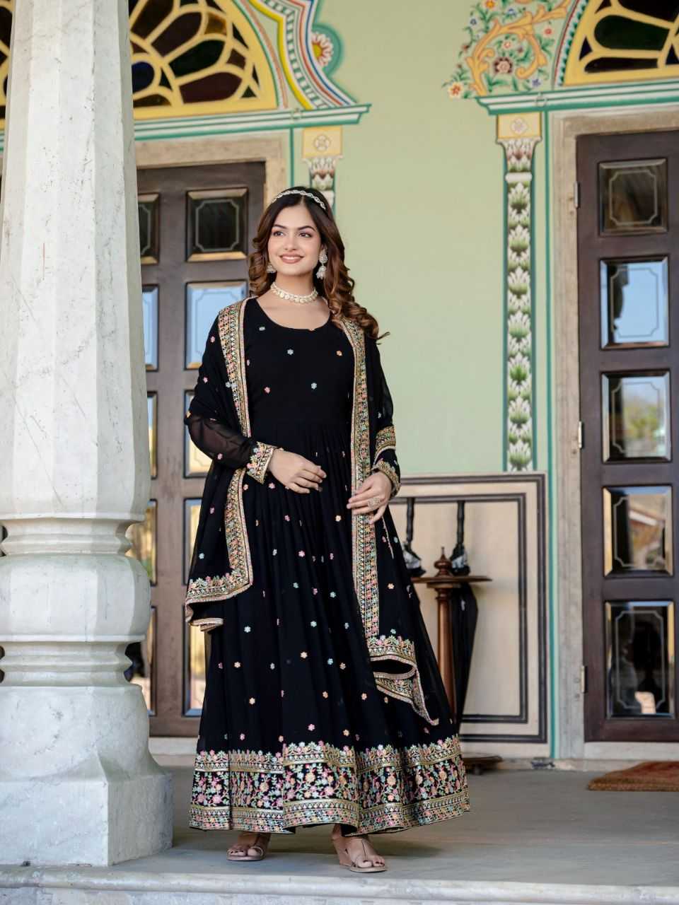 Ynf Georgette KESH507 1020 Gowns Wholesale Embroidery Gowns Georgette Gown Black Gown Manufacturer