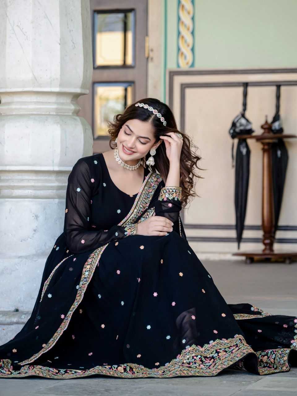 Ynf Georgette KESH507 1020 Gowns Wholesale Embroidery Gowns Georgette Gown Black Gown Manufacturer