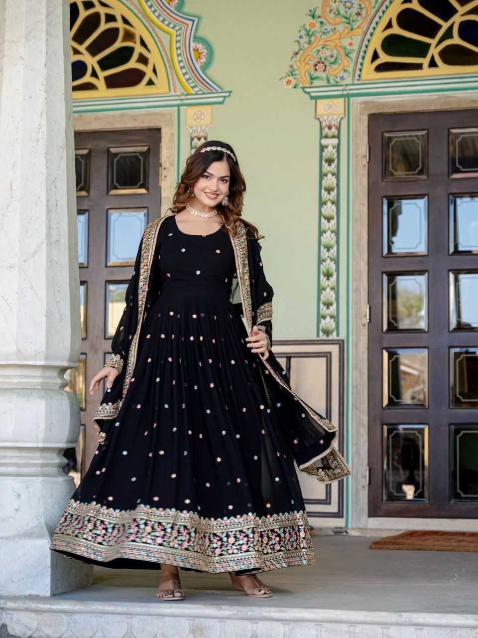 Ynf Georgette KESH507 1020 Gowns Wholesale Embroidery Gowns Georgette Gown Black Gown Manufacturer