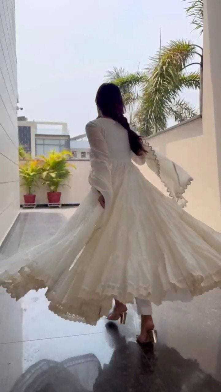 Ynf Georgette RIN157 2108 Gowns Festive Collections Plus Size Collections Wholesale Georgette Gown White Gown Onam Collections Manufacturer