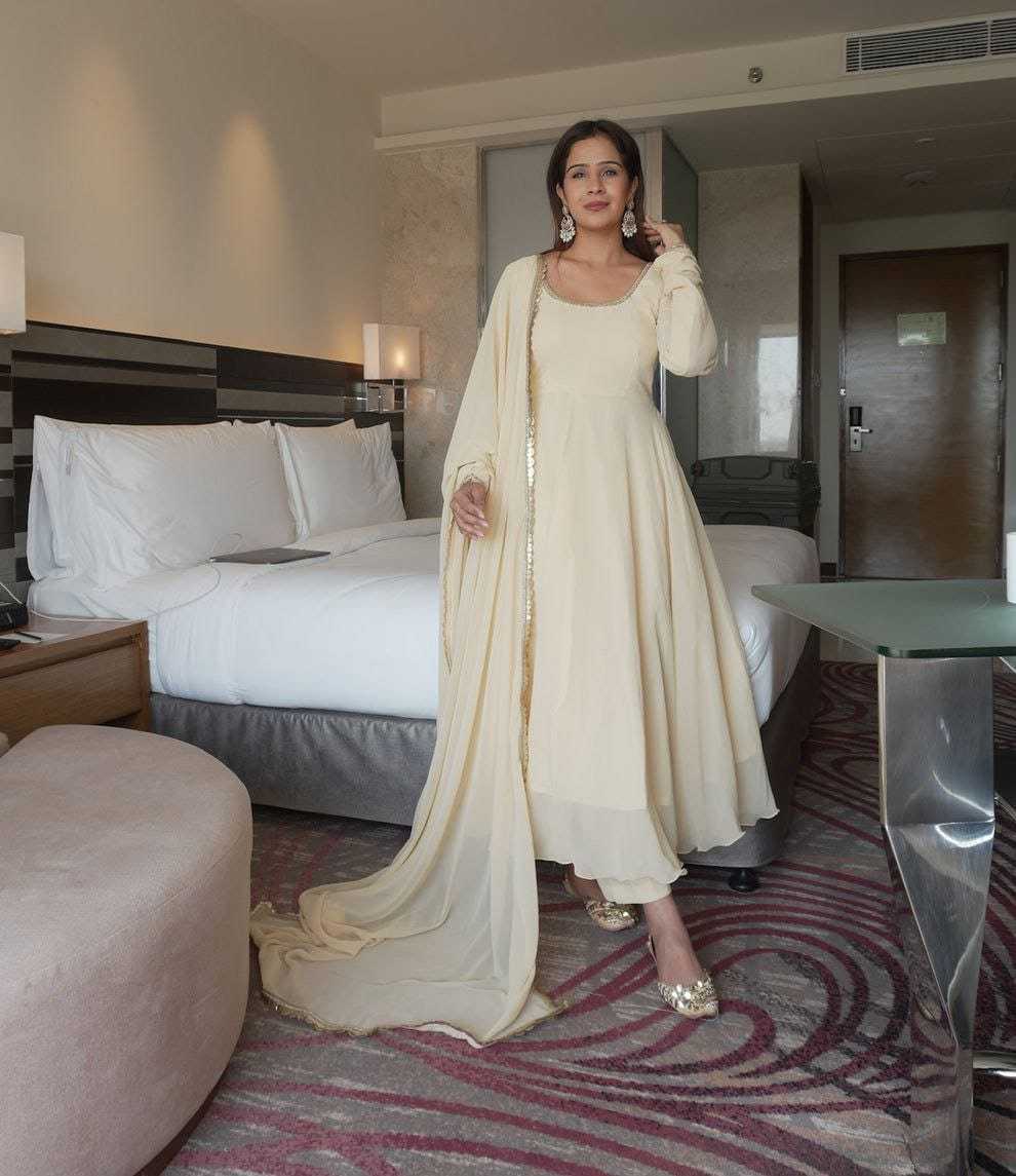 Ynf Georgette RIN157 2111 Gowns Festive Collections Plus Size Collections Wholesale Georgette Gown White Gown Onam Collections Manufacturer