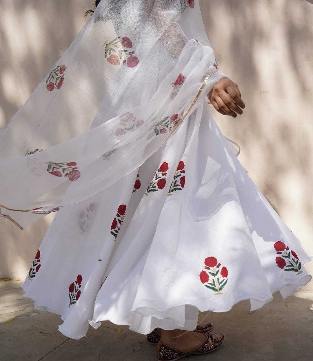Ynf Georgette RIN157 213 Gowns Festive Collections Plus Size Collections Wholesale Georgette Gown White Gown Onam Collections Manufacturer