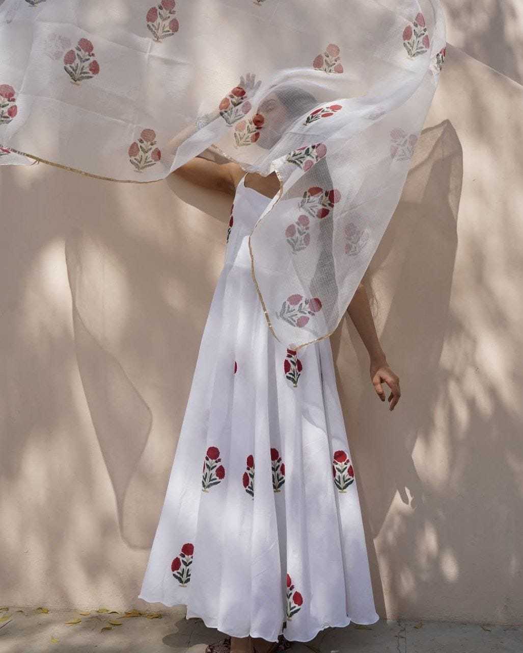 Ynf Georgette RIN157 213 Gowns Festive Collections Plus Size Collections Wholesale Georgette Gown White Gown Onam Collections Manufacturer