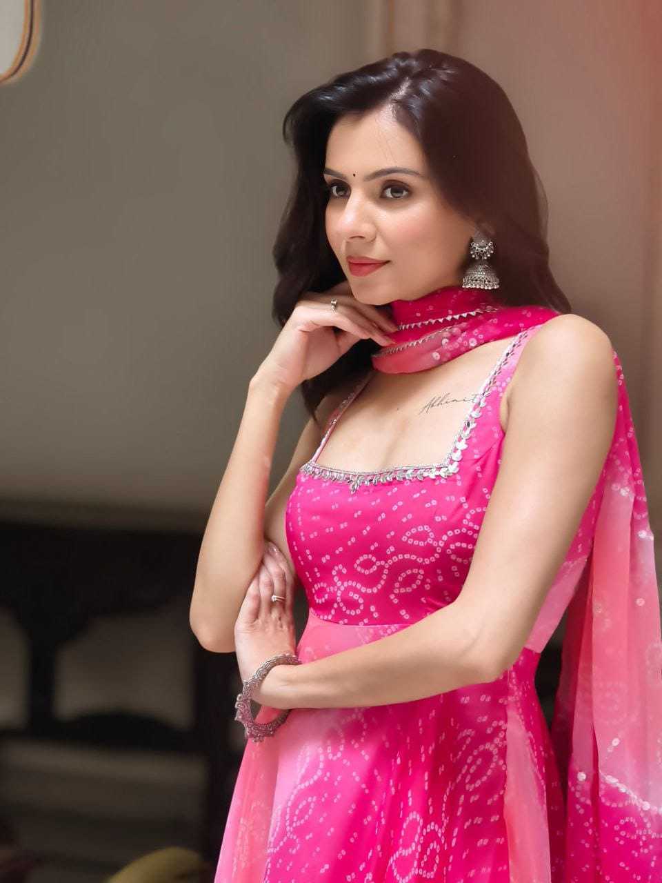 Ynf Georgette RIN157 223 Gowns Plus Size Collections Wholesale Georgette Gown Gown With Dupatta Pink Gown Manufacturer