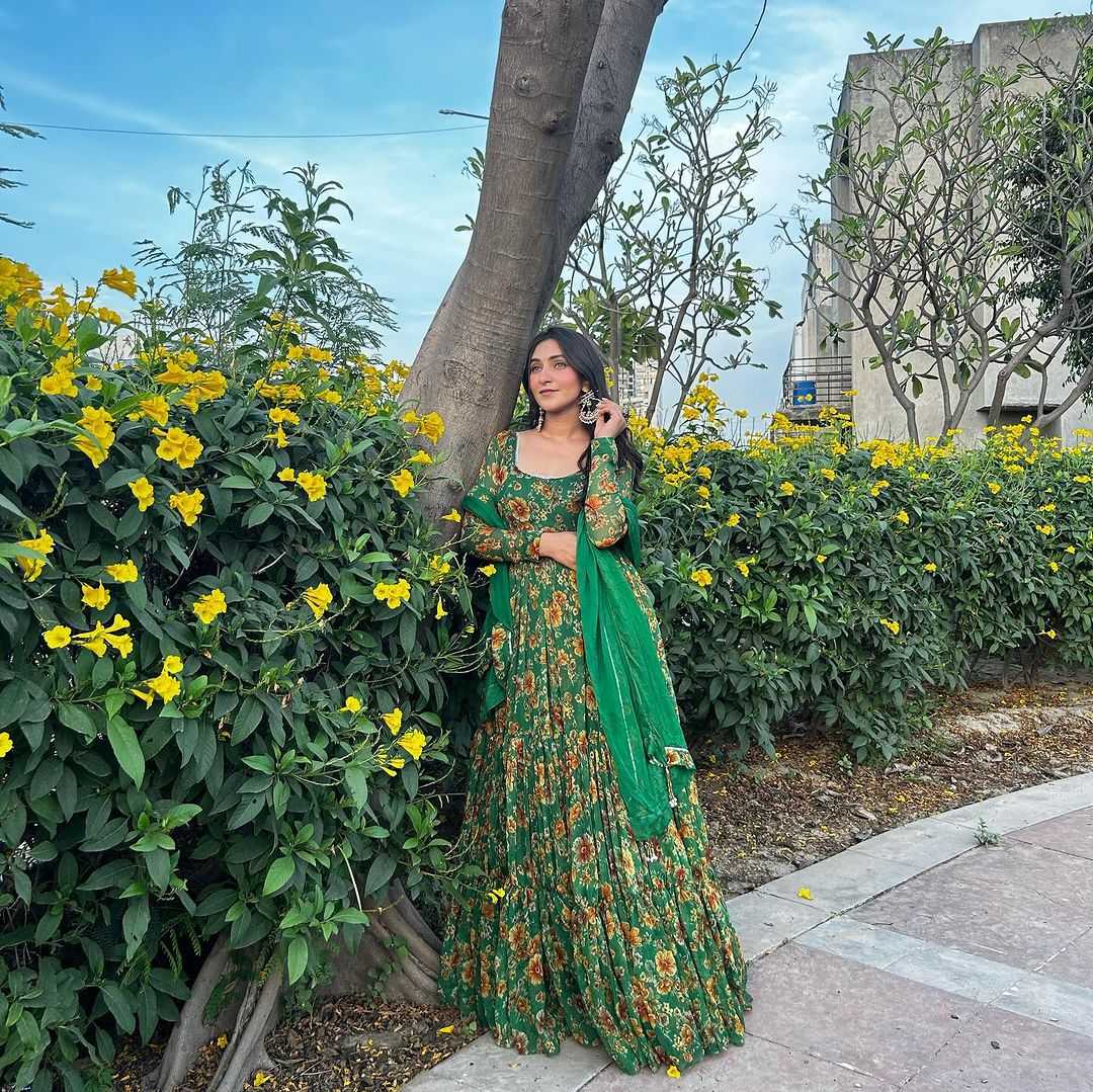 Ynf Georgette RIN197 4821 1101-A Suits & Dresses Wholesale Party wear suits Wedding Suits Designer Suits Manufacturer