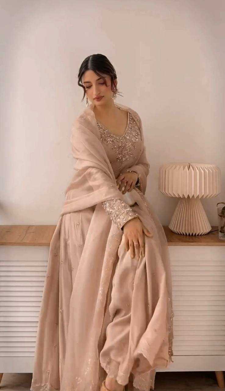 Ynf Georgette RIN197 4836 863-A Suits & Dresses Wholesale Party wear suits Bridal Suits Designer Suits Manufacturer