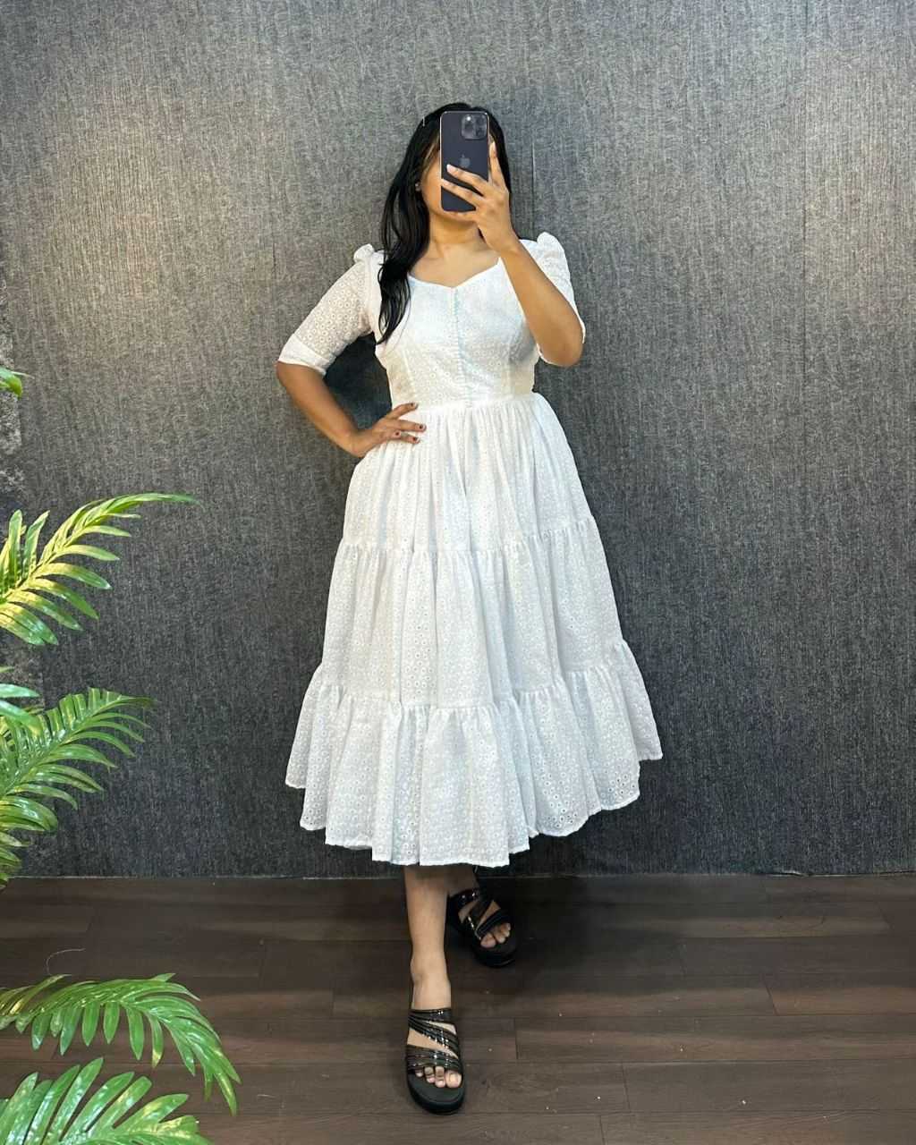 Ynf Hakoba RIN102 109 Gowns Wedding Collections Festive Collections Wholesale Fancy Gowns Party Gowns Party Wear Gowns Manufacturer
