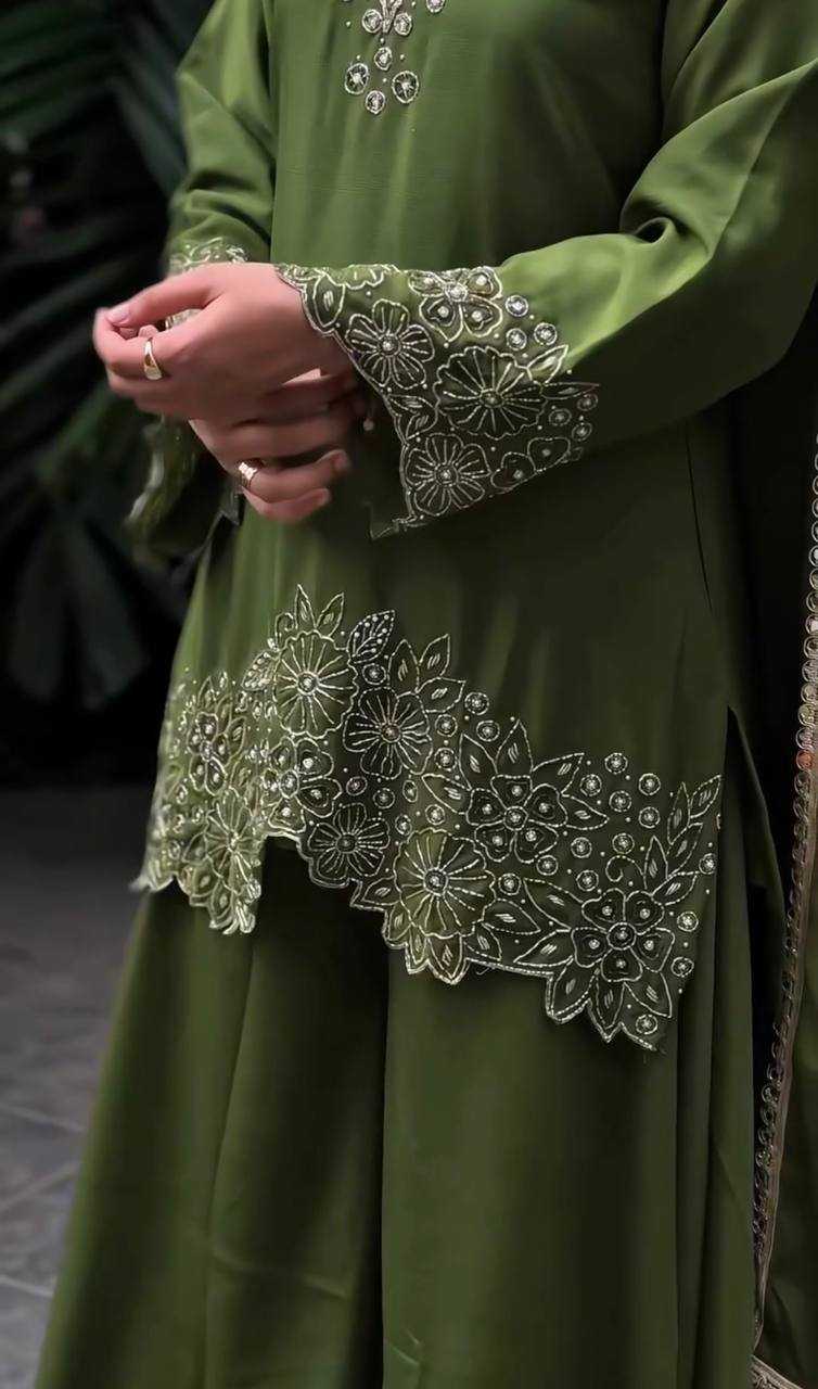 Ynf Heavy Chinnon Silk KESH523 281 Suits & Dresses Wedding Collections Festive Collections Wholesale Embroidery Suits Ladies Silk Suit Designer Suits Manufacturer