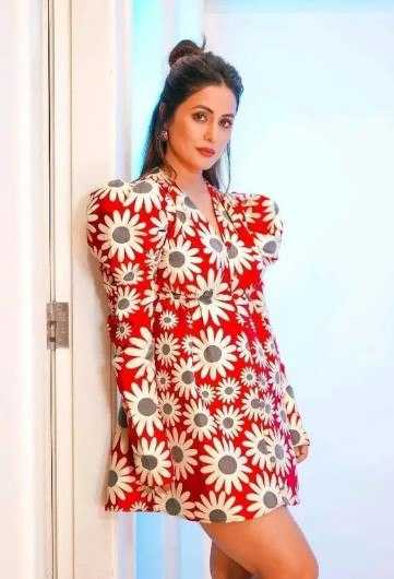 Ynf Heavy Crepe KESH559 446 Suits & Dresses Western Wears Bollywood Collections Wholesale Midi Dresses Printed Dresses Hina Khan Collections Manufacturer