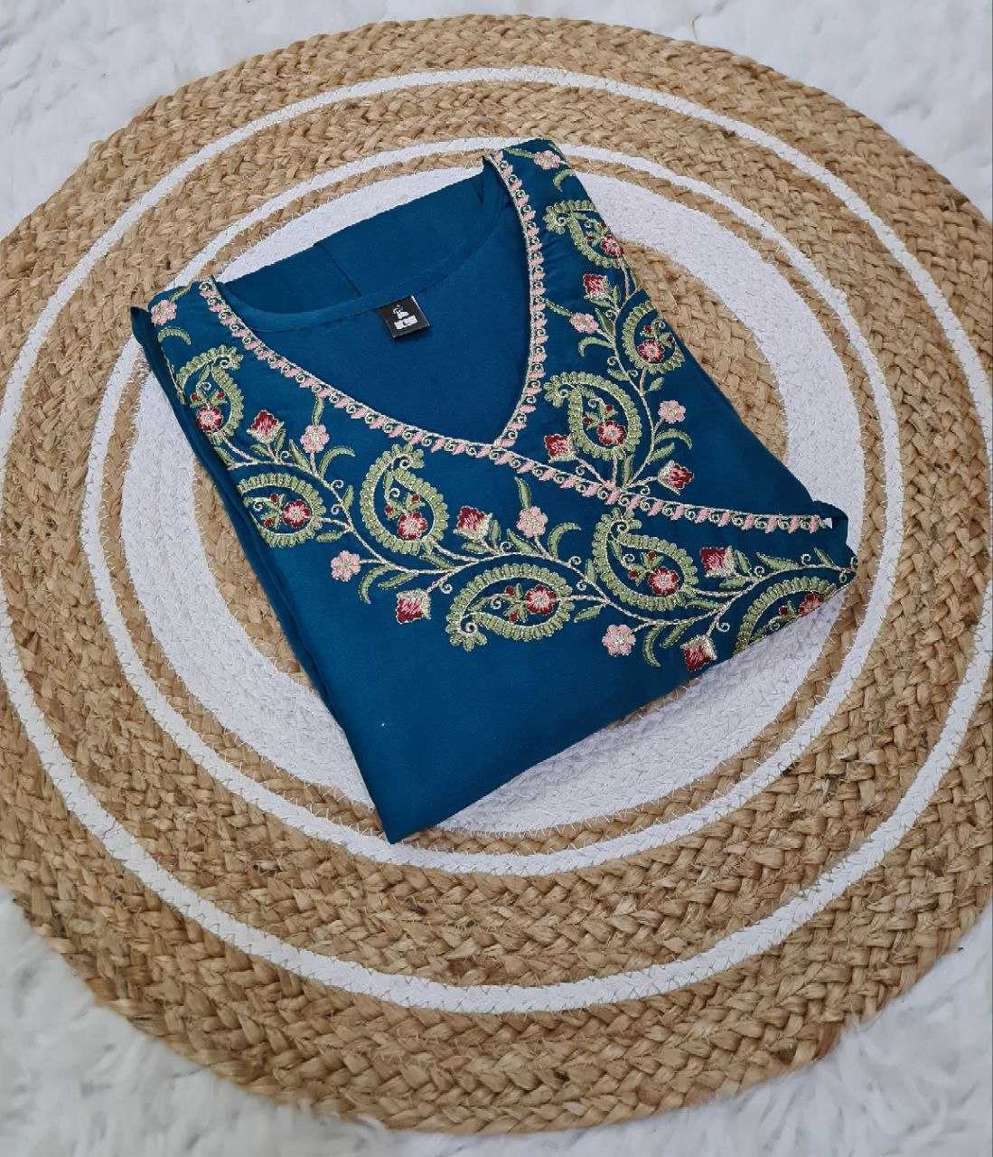Ynf Heavy Parampara KESH529 CHARMI Suits & Dresses Wholesale Ladies Suits Embroidery Suits Party wear suits Manufacturer