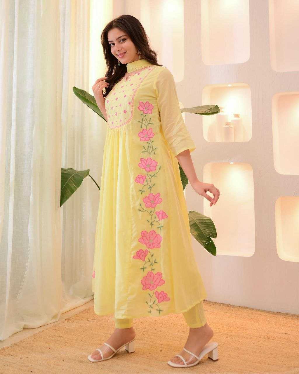 Ynf Heavy Parampara RIN217 330 Suits & Dresses Wedding Collections Festive Collections Wholesale Embroidery Suits Ladies Silk Suit Party Wear Dresses Manufacturer