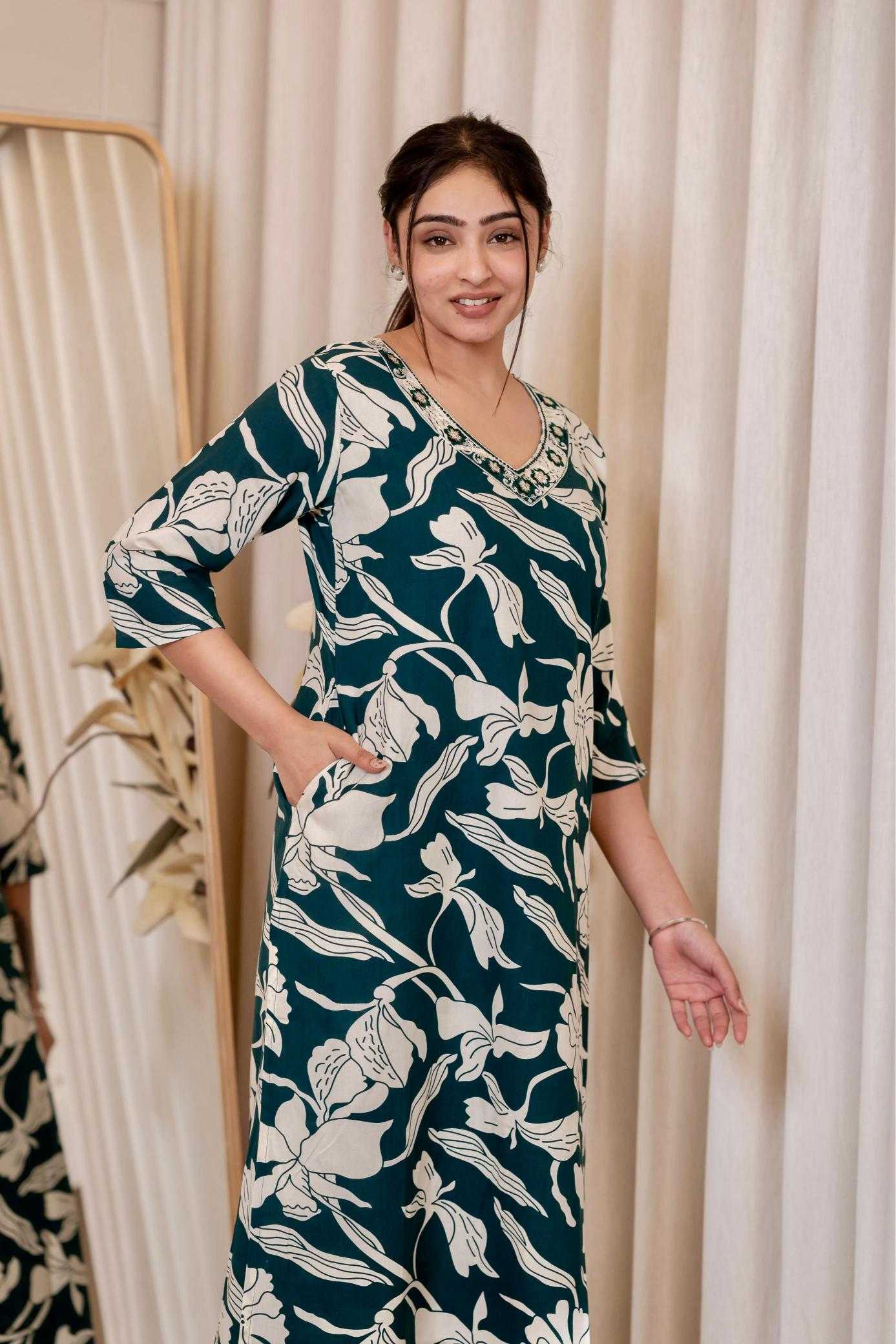 Ynf Heavy Rayon RIN190 KANCHI Setwise Collections Wholesale Kurtis Catalogs Manufacturer