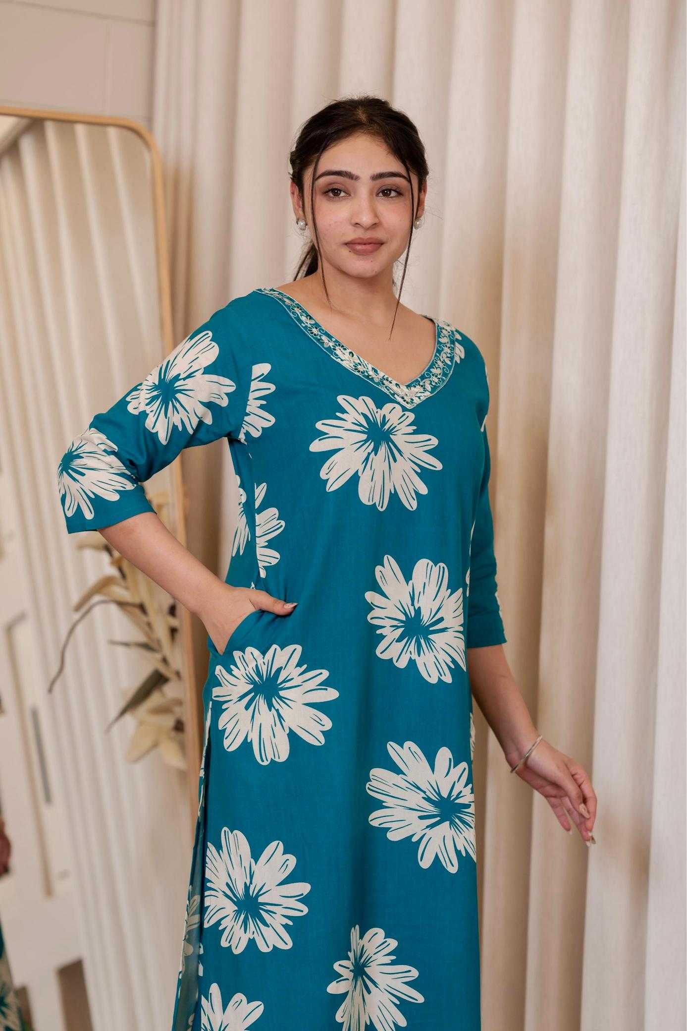 Ynf Heavy Rayon RIN190 KANCHI Setwise Collections Wholesale Kurtis Catalogs Manufacturer