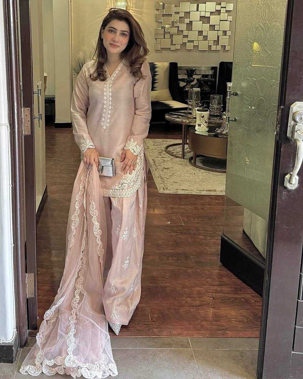 Ynf Heavy Roman Silk KESH159 1703 Suits & Dresses Wholesale Embroidery Suits Ladies Salwar Suits Manufacturer