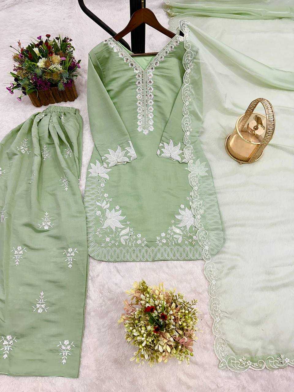 Ynf Heavy Roman Silk KESH159 1703 Suits & Dresses Wholesale Embroidery Suits Ladies Salwar Suits Manufacturer