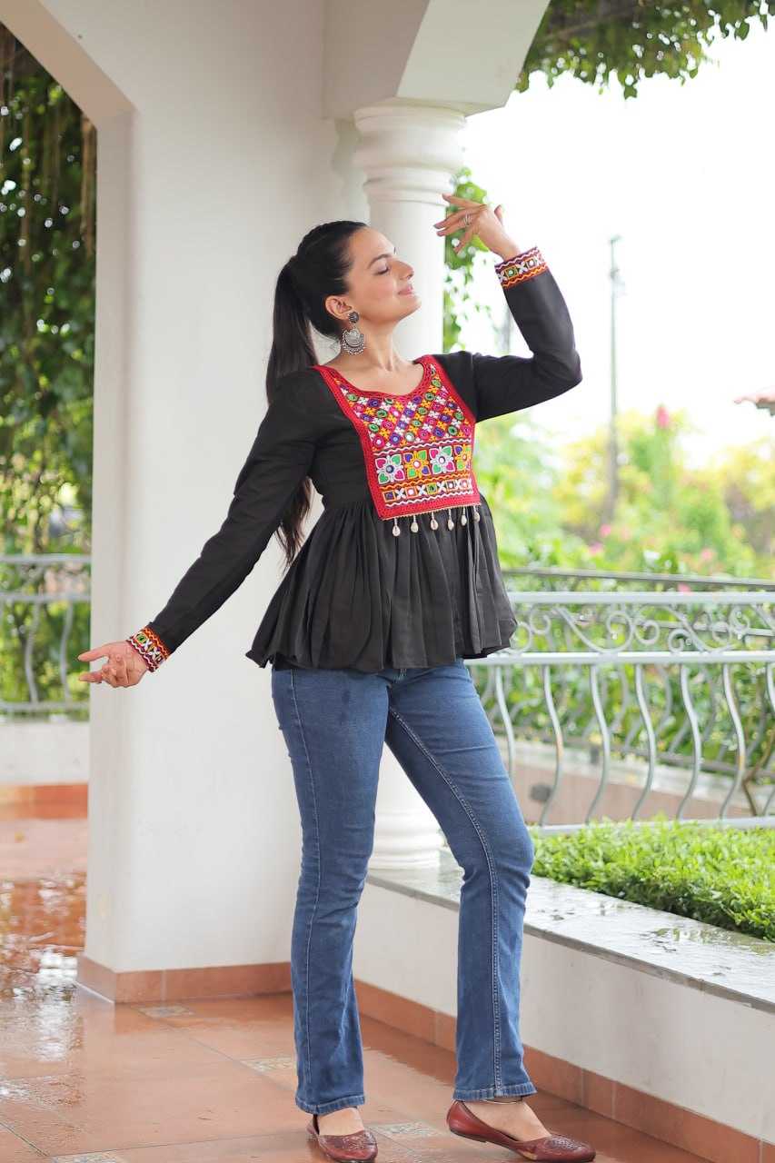 Ynf Heavy Roman Silk KESH491 9254 Kurti Wholesale Short Kurtis Fancy Kurti Embroidered Kurtis Manufacturer