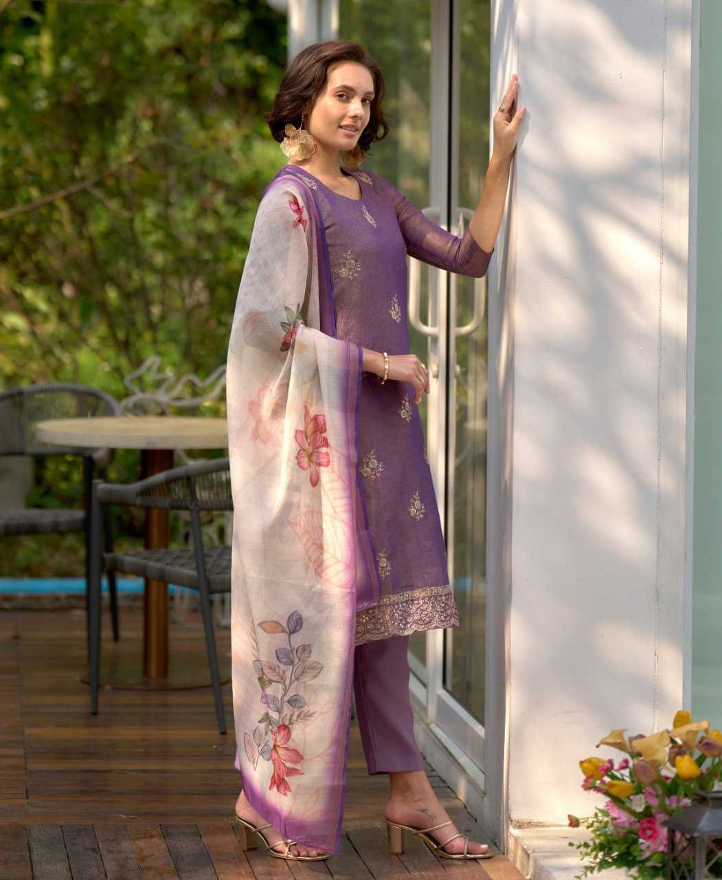Ynf Heavy Roman Silk KESH507 JAINIL Suits & Dresses Wholesale Embroidery Suits Party wear suits Silk Suits Manufacturer