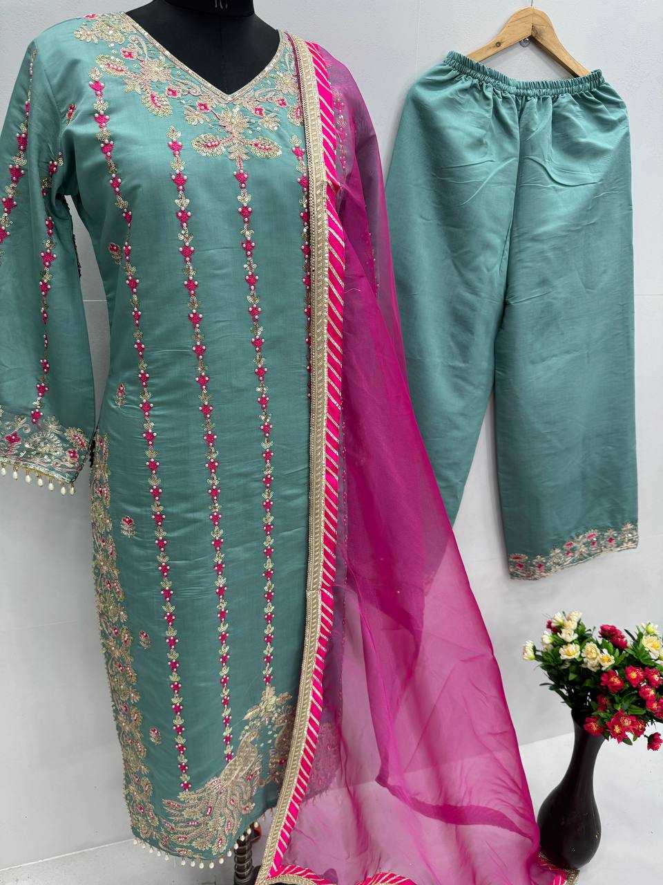 Ynf Heavy Roman Silk KESH512 200 Suits & Dresses Wholesale Ladies Suits Embroidery Suits Designer Suits Manufacturer