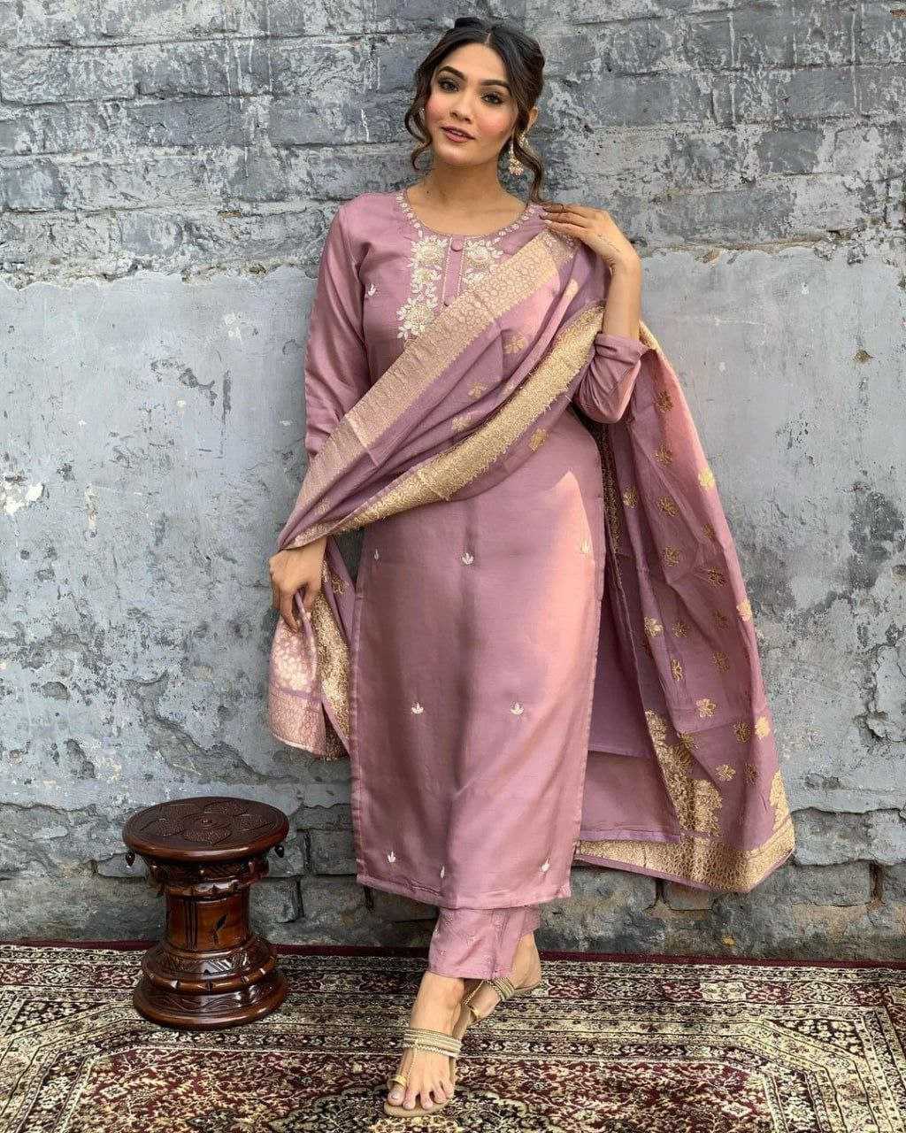 Ynf Heavy Roman Silk KESH517 H4 Suits & Dresses Wholesale Embroidery Suits Party wear suits Silk Suits Manufacturer