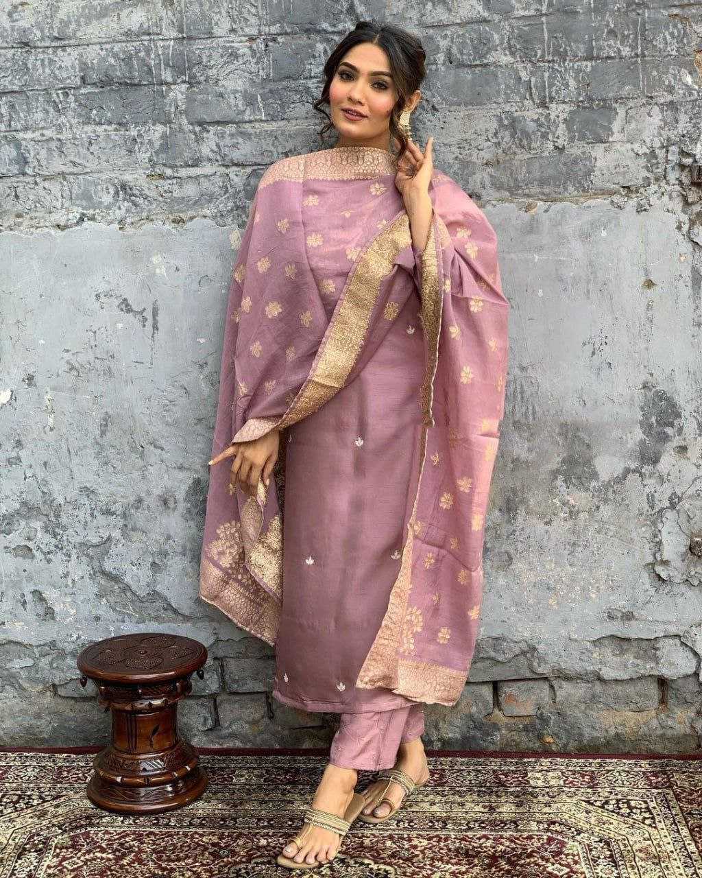 Ynf Heavy Roman Silk KESH517 H4 Suits & Dresses Wholesale Embroidery Suits Party wear suits Silk Suits Manufacturer