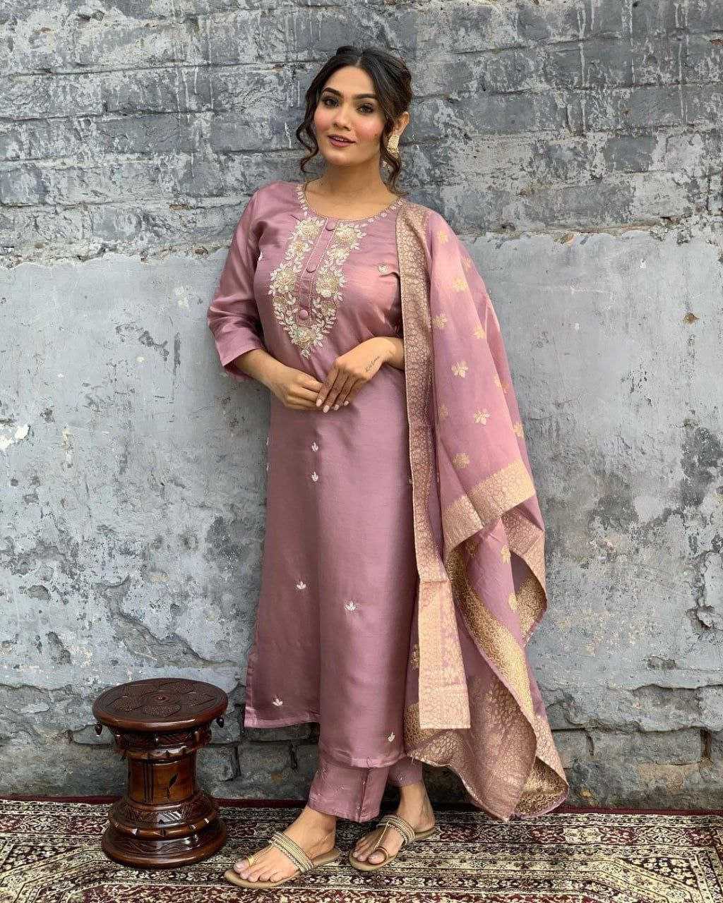Ynf Heavy Roman Silk KESH517 H4 Suits & Dresses Wholesale Embroidery Suits Party wear suits Silk Suits Manufacturer