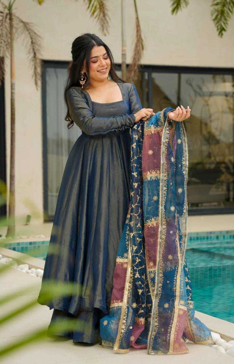 Ynf Heavy Roman Silk KESH533 5113 Gowns Wholesale Fancy Gowns Anarkali Gown Long Gowns Manufacturer