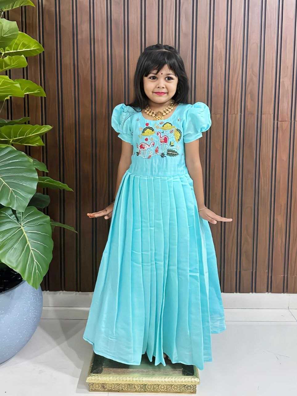 Ynf Heavy Roman Silk RIN161 finish Kids Wear Wholesale Kids Gown Embroidered Frock Manufacturer