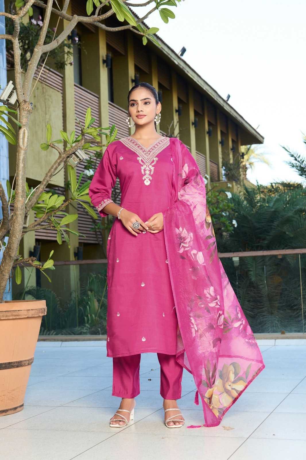 Ynf Heavy Roman Silk RIN190 KPD-9026 Setwise Collections Wholesale Kurtis Catalogs Manufacturer