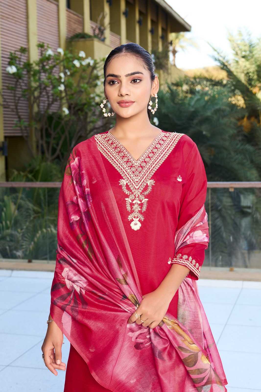 Ynf Heavy Roman Silk RIN190 KPD-9026 Setwise Collections Wholesale Kurtis Catalogs Manufacturer