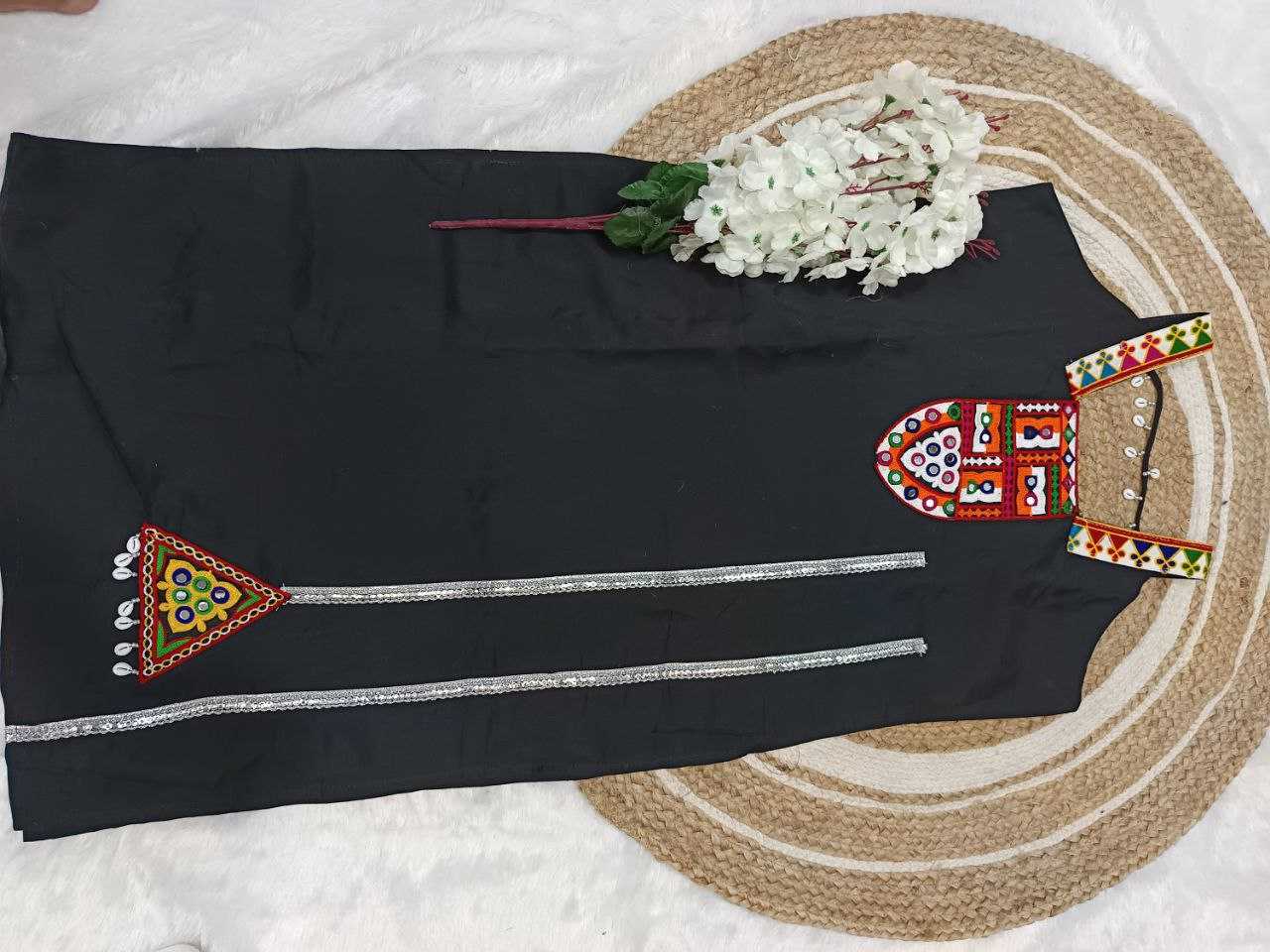 Ynf Heavy Roman Silk RIN218 1072 Kurti Wholesale Mirror Work Kurti Sleeveless Kurtis Manufacturer
