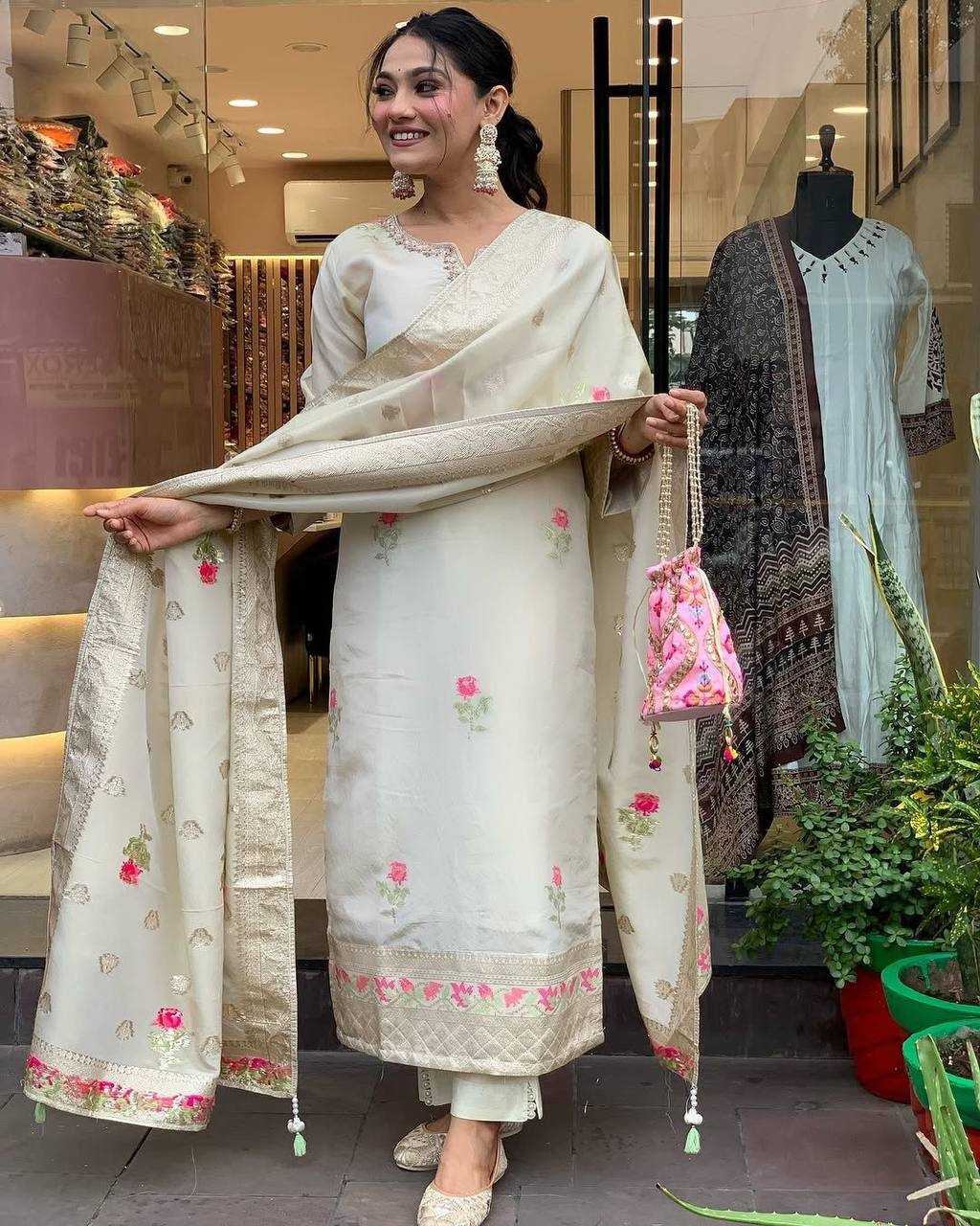 Ynf Jacquard KESH501 indicated Kurti Wholesale Festive Kurtis Cotton Kurtis Embroidered Kurtis Manufacturer