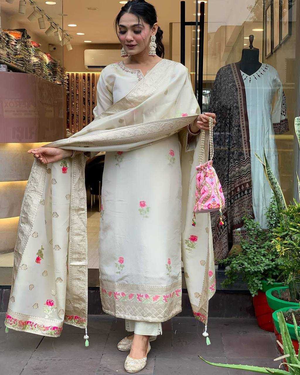 Ynf Jacquard KESH501 indicated Kurti Wholesale Festive Kurtis Cotton Kurtis Embroidered Kurtis Manufacturer