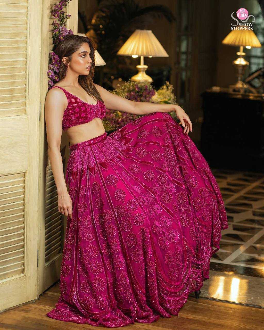 Ynf Kasturi Silk RIN213 H88 Lehengas Wholesale Sequins Lehenga Manufacturer
