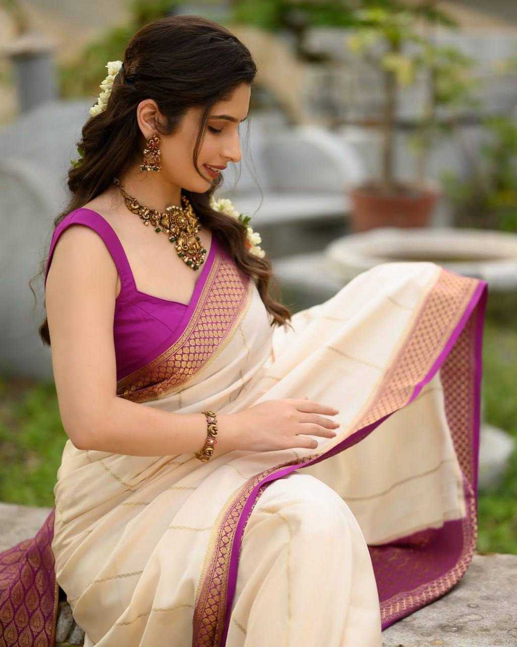 Ynf Lichi Silk KESH551 235 Silk Sarees Wholesale Silk Sarees With Contrast Pallu Manufacturer
