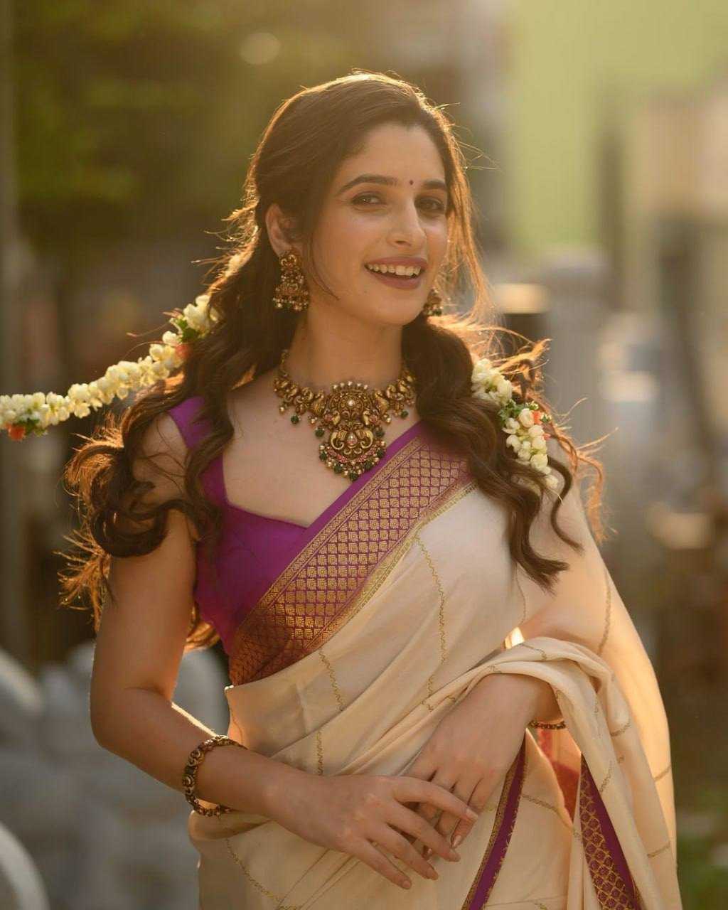 Ynf Lichi Silk KESH551 235 Silk Sarees Wholesale Silk Sarees With Contrast Pallu Manufacturer